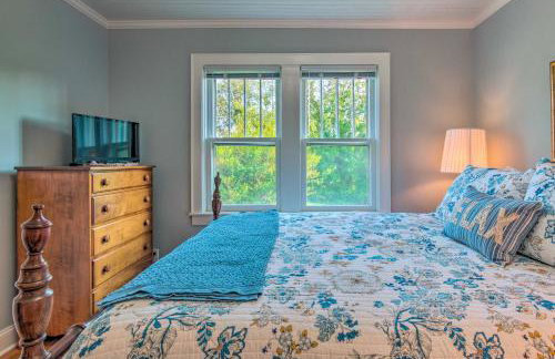 Restored Mars Hill Home on 1 Acre Walk to Town! - Foto 12