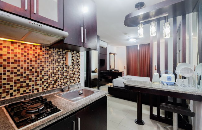 Comfort Living Studio Apartment At Mangga Dua Residence - Photo 5