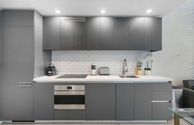 Amazing Apartments with city Views - Photo 35