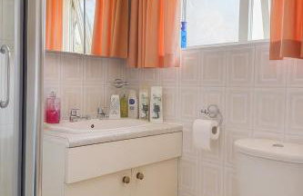 Elegant & Cozy 3 Bed End Terraced Stay - Foto 24