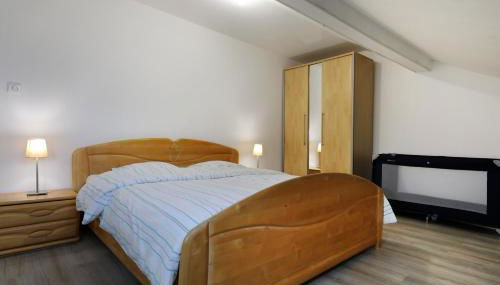 Gîte spacieux proche Gérardmer 2 à 11 personnes - Foto 5, wardrobe