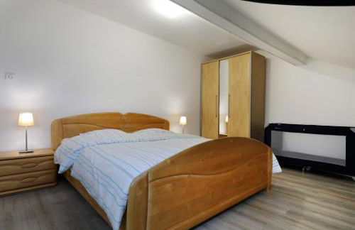 Gîte spacieux proche Gérardmer 2 à 11 personnes - Foto 5