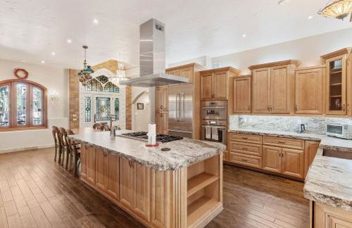 Broadmoor Retreat Luxe European Style Hot Tub - Foto 9