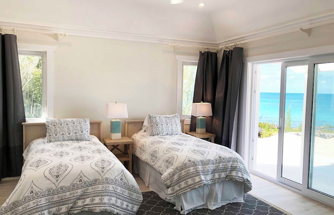 Oceanfront Elegance: New Home With Dock, Kayaks, And Pool - Foto 2