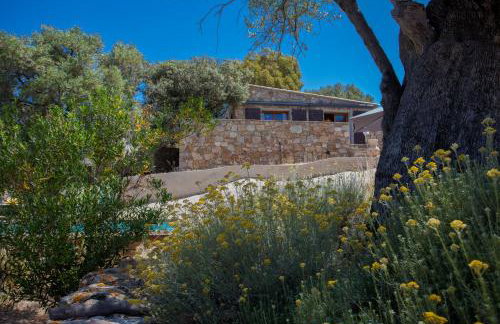Villa bodri, maison en pierre avec vue mer et piscine chauffée - Foto 25