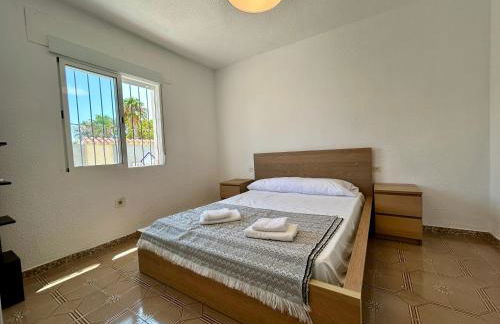 Villa with Pool, Chill-Out & BBQ - Foto 28