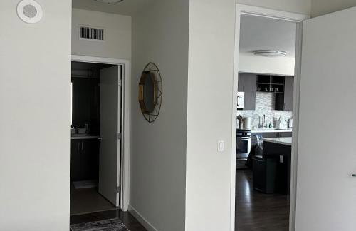 DTLA prime one bedroom steps away from Crypto - Photo 53