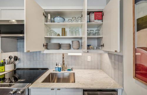 Travelers Dream, Walk to Space Needle, Firepit, cornhole - Foto 28