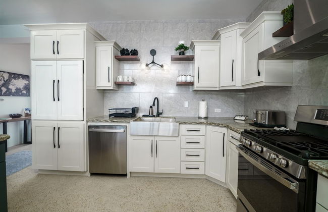 Spacious 4-bed Villa in Placencia Village w Pool - Foto 7