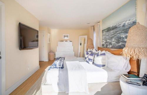 Surfside Villa by Rove Travel - Oceanfront Home with Hot Tub - Foto 35