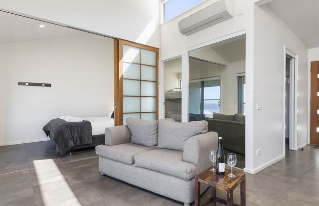 Seafarers Getaway - Photo 22