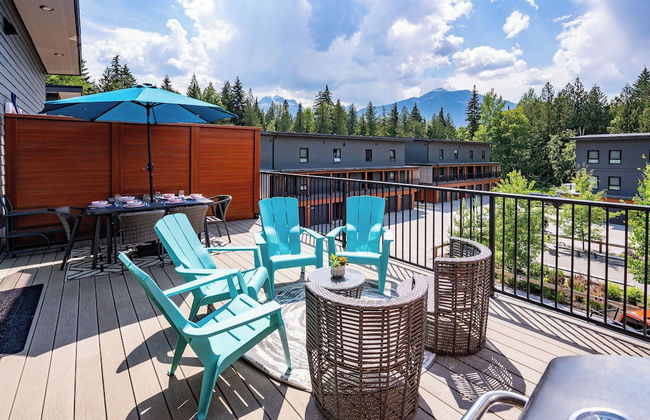 Peak Paradise by Revelstoke Vacations - Photo 17