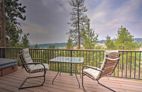 Resort-Style Klamath Falls Home, Golf Course View! - Foto 3