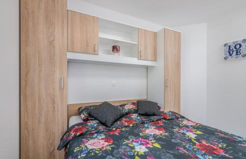 Apartments Villa "Aurea" with pool - Photo 57