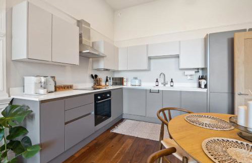 Torquay Beachside Hot Tub Stay - Foto 10