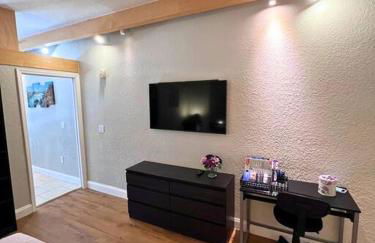 Elegant Condo - European Charm - Foto 5