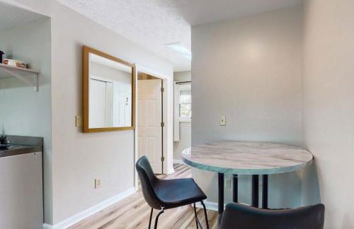 Cozy Studio Balcony Gym Games Near Douglas Lake - Foto 9