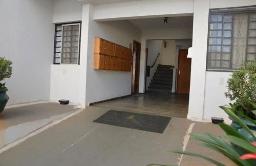 Apto 2 dormitórios 1 banheiro 1 vaga descoberta - Foto 9