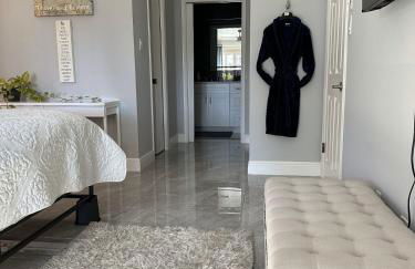 Newly Renovated Villa with Hot Tub - Foto 15