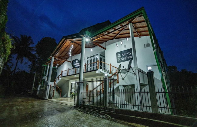 Spacious 4-bed Apartment in Katugastota - Foto 1