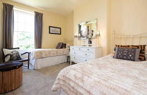 The Vicarage - Grand Country House, Walking Distance to Padstow and with Pub Across the Road - Foto 14