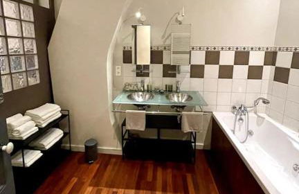 La Perle de Toulon, grand appartement tout confort, idéalement situé - Foto 15