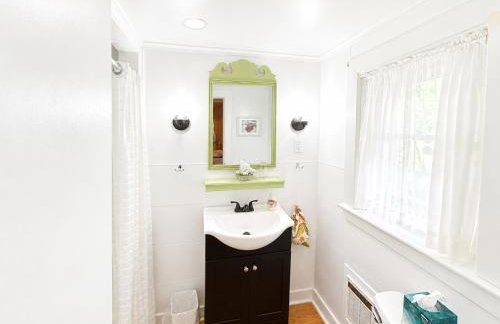 Cottage 3 - Queen and Full Beds Child Loft w 2 Twins Private Bath Kitchenette Pets Allowed Fee applies - Foto 19