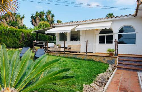 Magnifica vivienda a 650m de la playa en Marbella - Photo 1