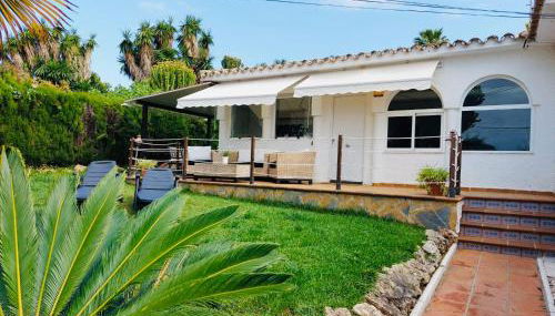 Magnifica vivienda a 650m de la playa en Marbella - Photo 1, Garden