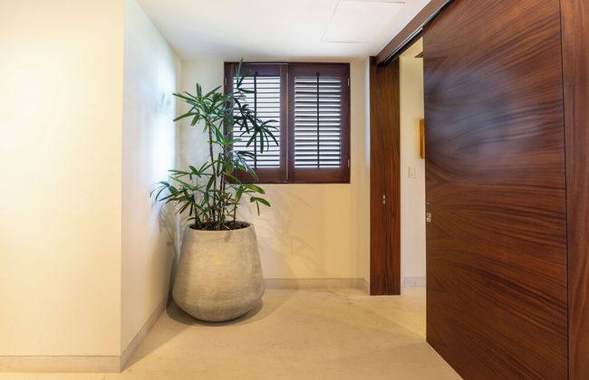 El Encanto exclusive condo private pool - Photo 2