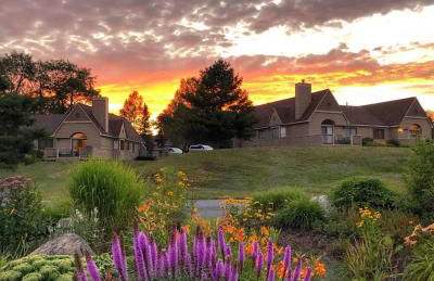 F3 Fairway Village Condo with great mountain views, 8 minute walk from Omni Mount Washington Hotel! - Foto 3