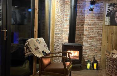 A tiny piece of heaven, stunning sea views hot tub - Foto 24