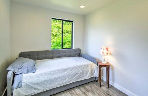 Stunning Hood Canal Getaway w/ Private Deck! - Foto 26