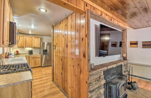 Deck and Grill Pet-Friendly Lakeside Cabin - Foto 8