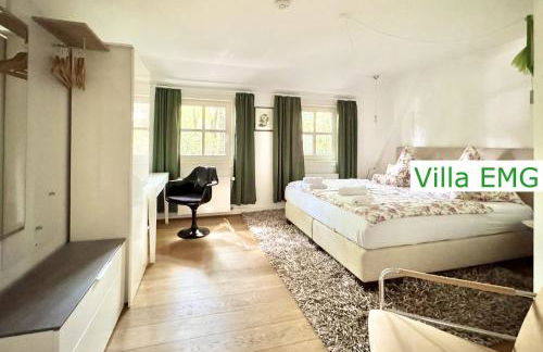 Luxus Ferienhaus Villa EMG Emsdetten nah Münster, Osnabrück, Rheine für Familien Gruppen bis 17 Personen, Pool, Whirlpool, Garten, Kamin, 6SZ - Foto 15