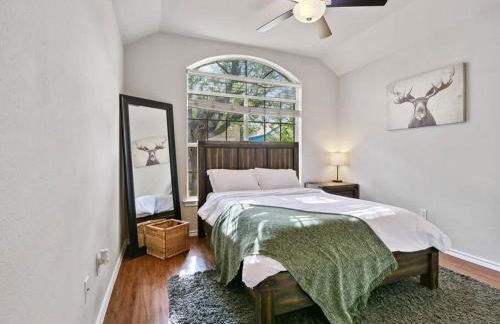 Cozy Getaway, Minutes from Austin! - Foto 9