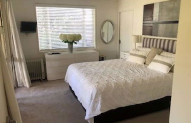 Onetangi Beach Apartments - Photo 16