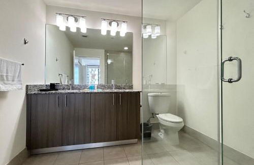 Resort Style Luxury Living in Doral, Miami - Foto 12