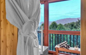 Family Chalet With Sauna, HotTub, Heavenly Views! Mins to Downtown! - Foto 54