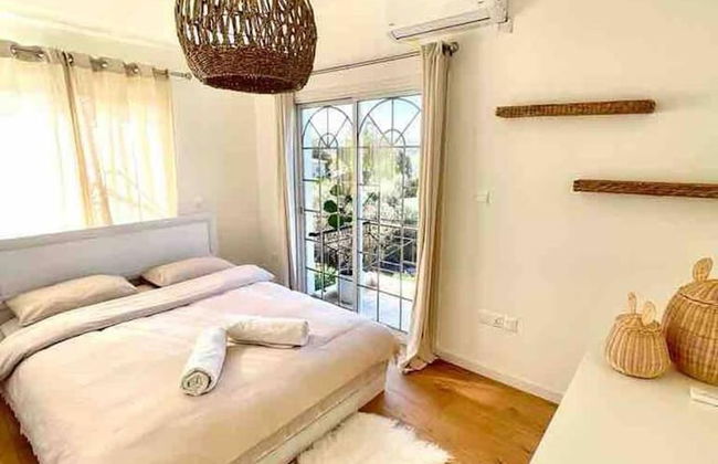 Amazing 4-bed Villa in Limassol - Foto 2