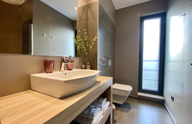 Villa Forte-the Exclusive Private Villa With Amazing sea View Located in Mimice - Photo 14