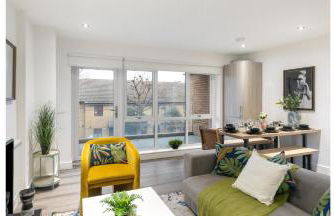 A Splash of Color: Spacious & Funky 3-BR Flat - Foto 19