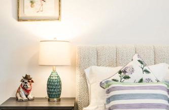 Spacious 5BR Getaway w Game Room & Modern Comfort - Photo 16