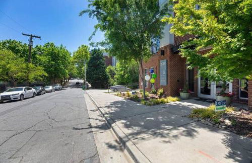 1Br Uptown, Pool, Wine, near Convention Center_311 - Photo 41