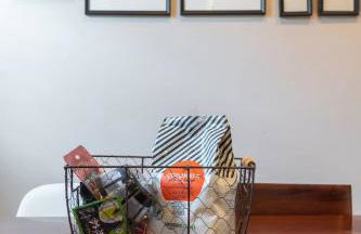 Oak Manor - Chic & Stylish 2BR Apartment Retreat - Photo 29