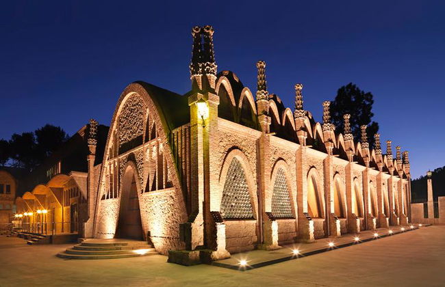 Bodegas Codorníu - Guided Tours - Photo 2