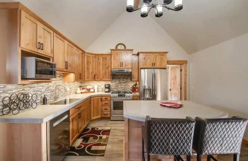 Mountain View Chalet Getaway 5 Min to Town - Foto 16