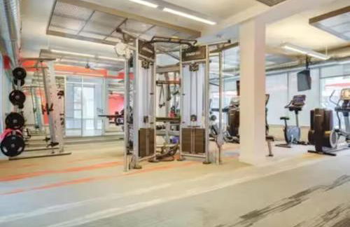 Modern Resort Styled 2BR Apt W Pool, Gym & Hot Tub - Foto 15