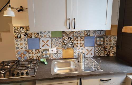 Ancient Stone 'Casa Rosa'- Sea and Mountain View Tranquil Borgo - Foto 13