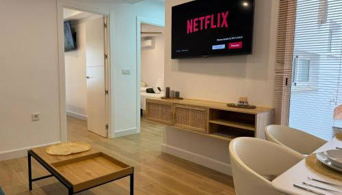 Balcón de los Patios con PARKING - Foto 2